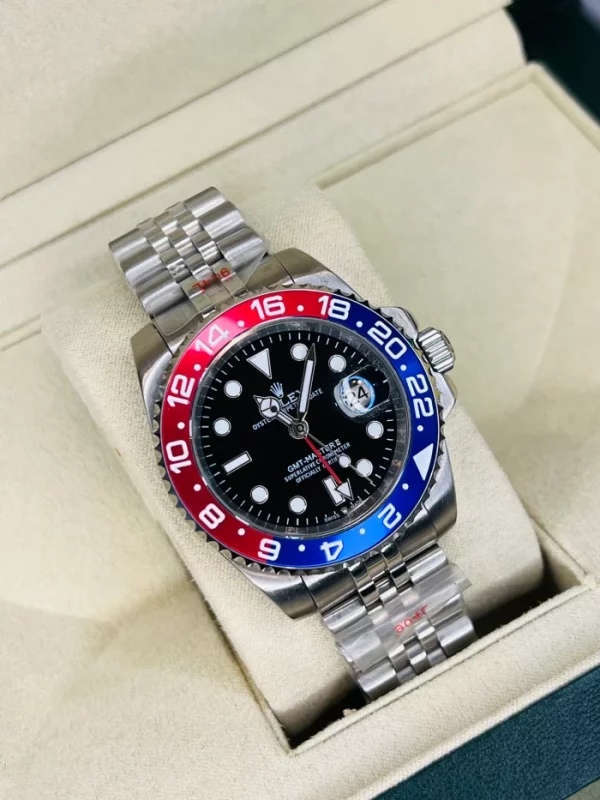 ROLEX GMT-MASTER II PEPSI BLUE AND RED BEZEL STAINLESS STEEL JUBILEE WATCH