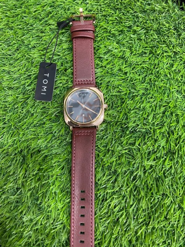 TOMI T-084 Men’s Watch Quartz Date Leather Strap