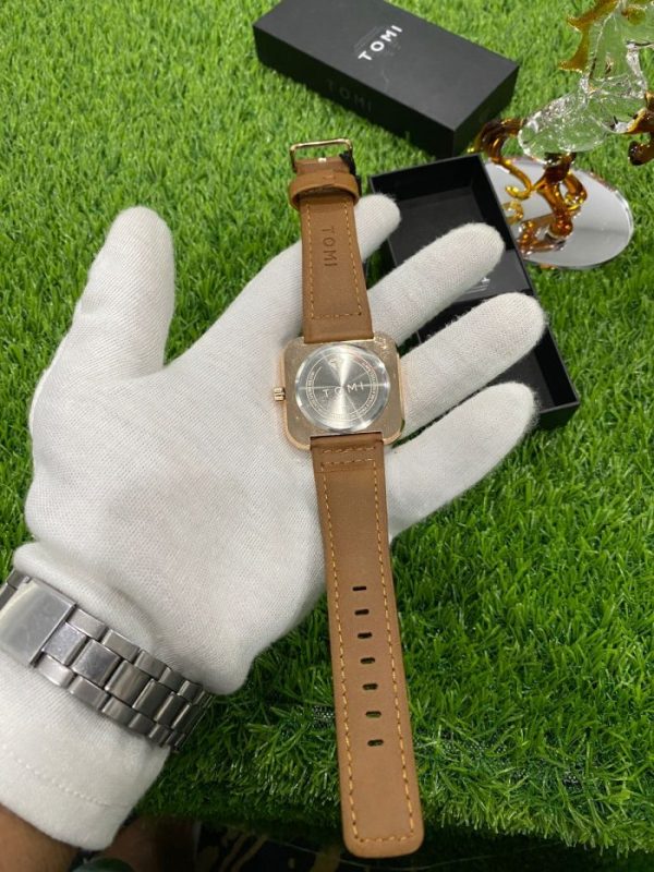 TOMI T-084 Men’s Watch Quartz Date Leather Strap